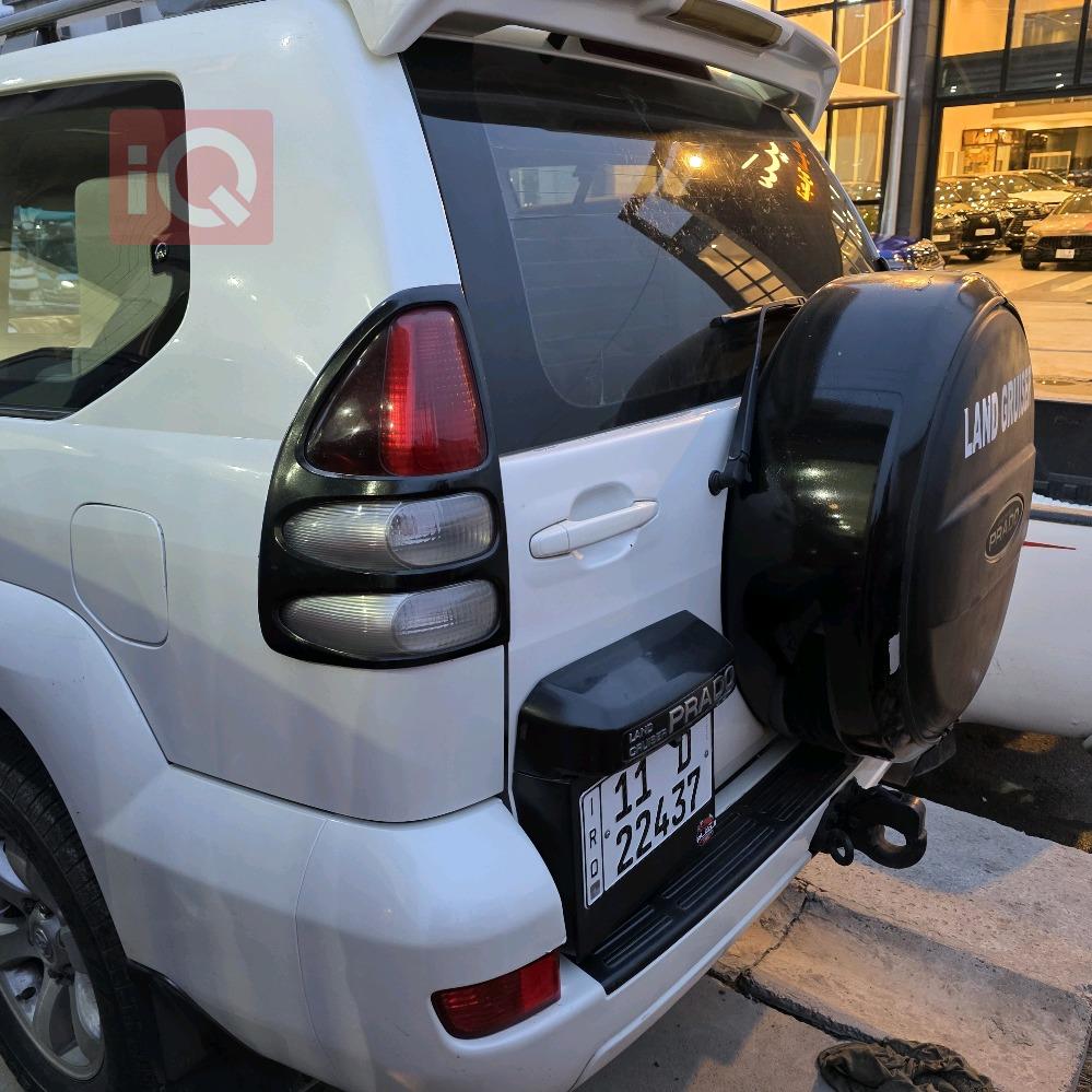 تۆیۆتا لاندكروزر پرادۆ